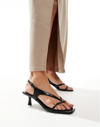 strappy kitten sandal in black