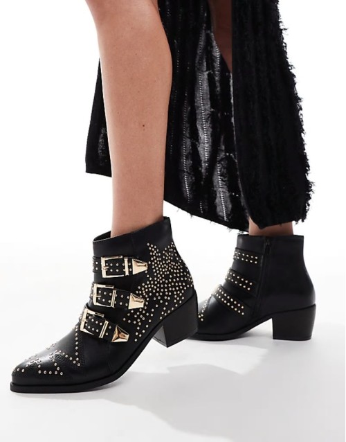 Cattle studded buckle detail western boots in black