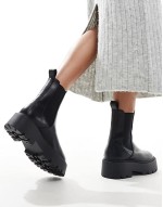 Wide Fit Amy chunky chelsea boots in black
