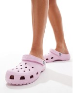 classic clogs in ballerina pink