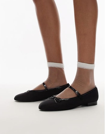 ballet pump with strap in black