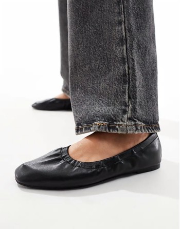 Huge Discount ruched ballet flats in black
