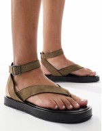 thong detail sandal in green