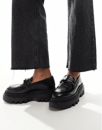 Alexia leather loafers in black