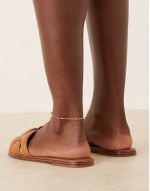 Elenaa padded flat sandals in tan leather